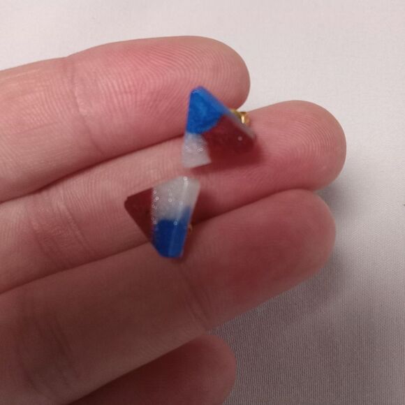 CLEARANCE Red, white and blue resin triangle earrings - Picture 1 of 3